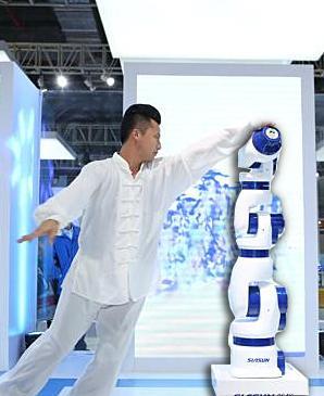 Elmo’s ultimate Motion Control solution is boosting the new design and answering the challenges of the first manufacturing floor Collaborative Robot Coworker developed by Siasun, a leading Chinese robotic company.