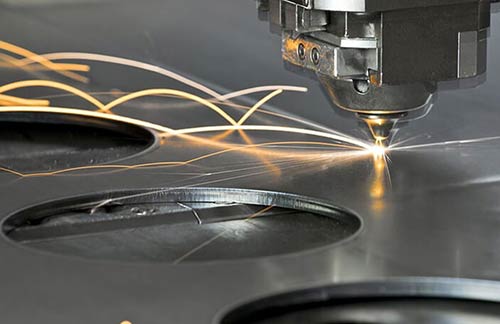 When an innovative laser equipment manufacturer sought to produce next-generation laser-cutting machine, Elmo’s servo drives and controller proved the best fit.